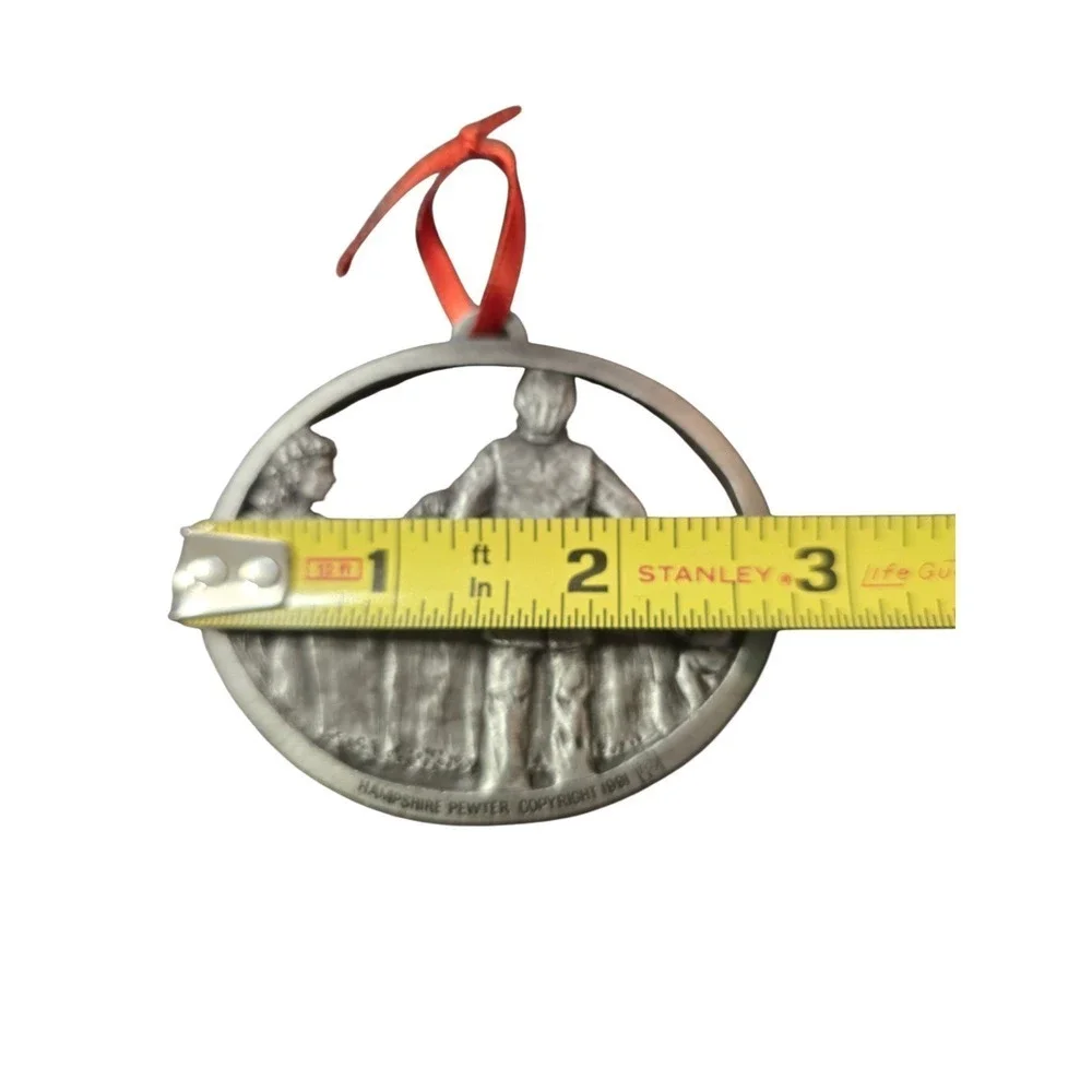 Hampshire Pewter Copyright‎ 1991 Family Dinner Scene Christmas Ornament
